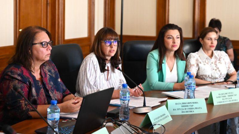 Ефремова бори насилието от и над деца със законови промени и помощ от родителите
